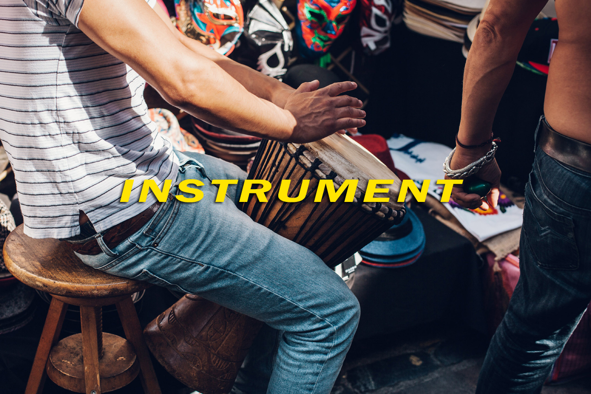 生演奏の出張サービス。音楽の広場の楽器奏者